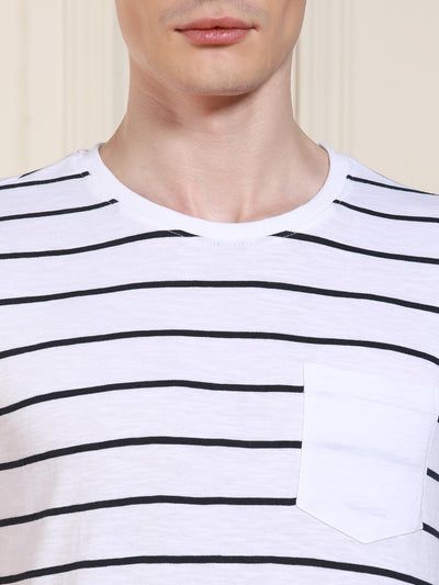 Men's Round Neck Striped Half Sleeves Casual T-shirt