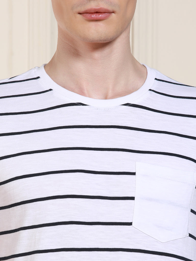 Men's Round Neck Striped Half Sleeves Casual T-shirt