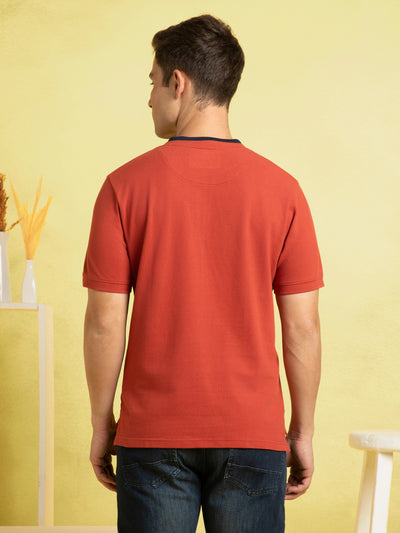 Men's Rust Solid Henley Neck Half Sleeves T-shirt