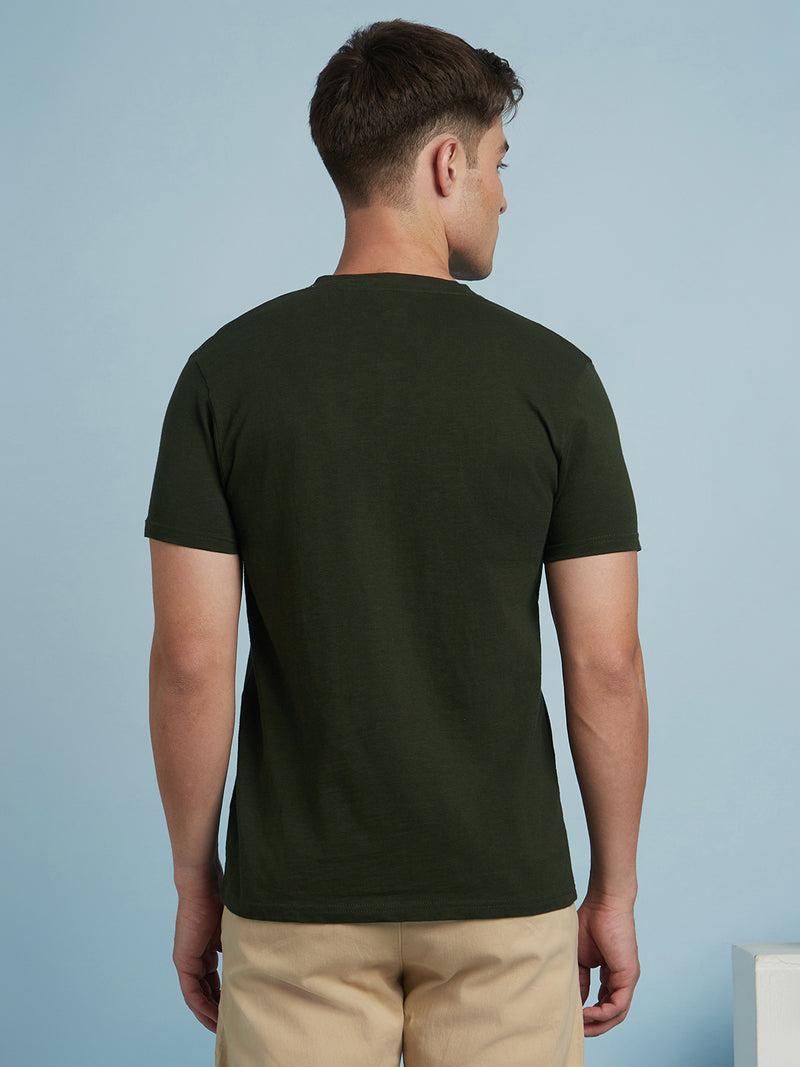 Men Olive Solid Round Neck Half Sleeves Regular Fit T-Shirt