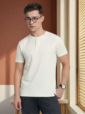 Men Off White Solid Round Neck Half Sleeves Regular Fit T-Shirt