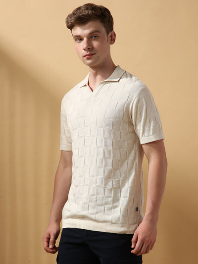 Men's Offwhite Solid Textured Spread Collar Half Sleeves Flat Knit T-shirt