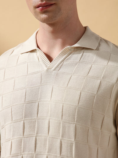 Men's Offwhite Solid Textured Spread Collar Half Sleeves Flat Knit T-shirt