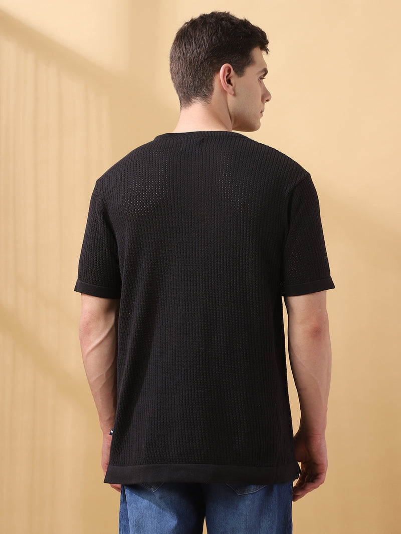 Men's Self Design Round Neck Half Sleeves T-shirt