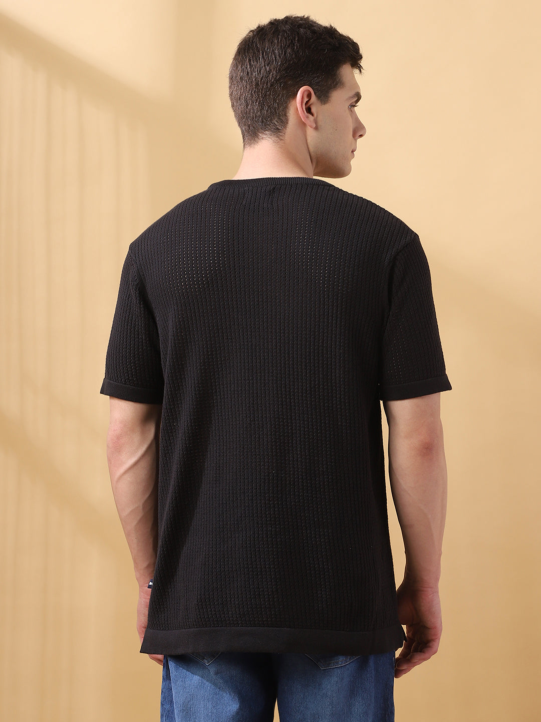 Men's Self Design Round Neck Half Sleeves T-shirt