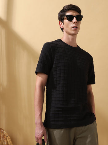 Men's Self Design Round Neck Half Sleeves T-shirt
