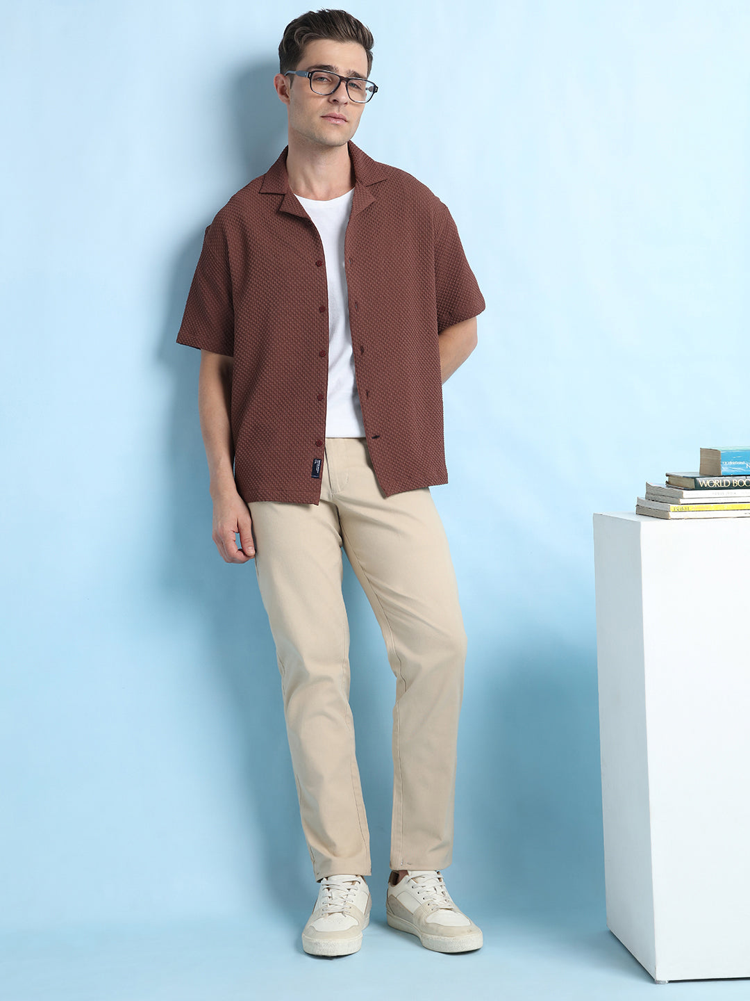 Men Solid Straight Fit Chinos Trousers