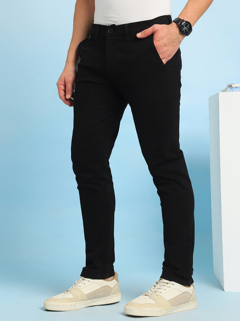 Men Black Solid Straight Fit Chinos