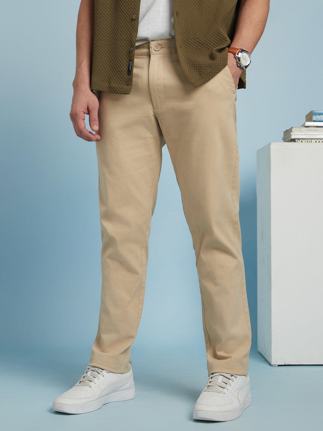 Men's Beige Solid Straight Fit Chinos Trousers