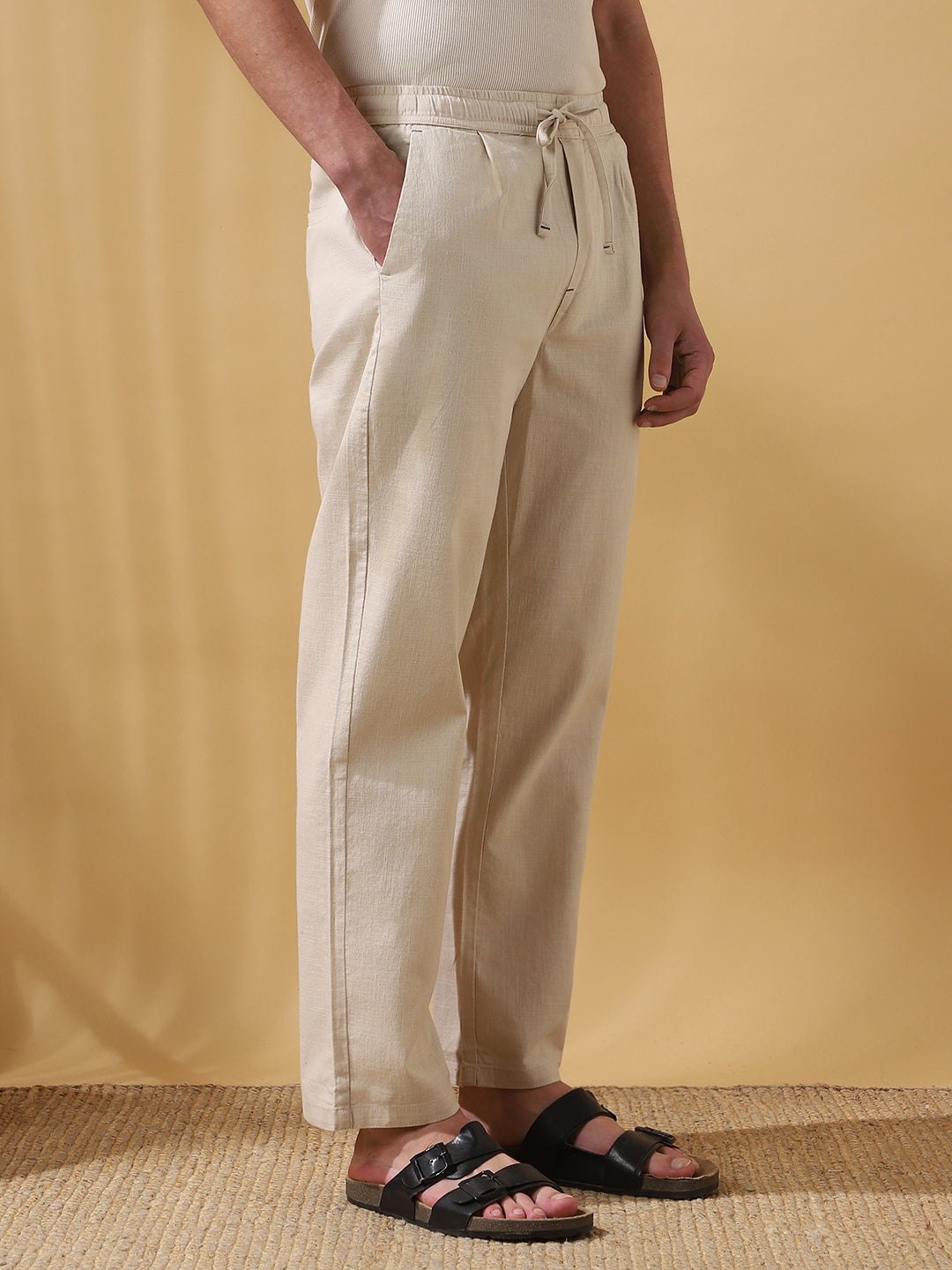Men's Solid Straight Fit Regular Trousers