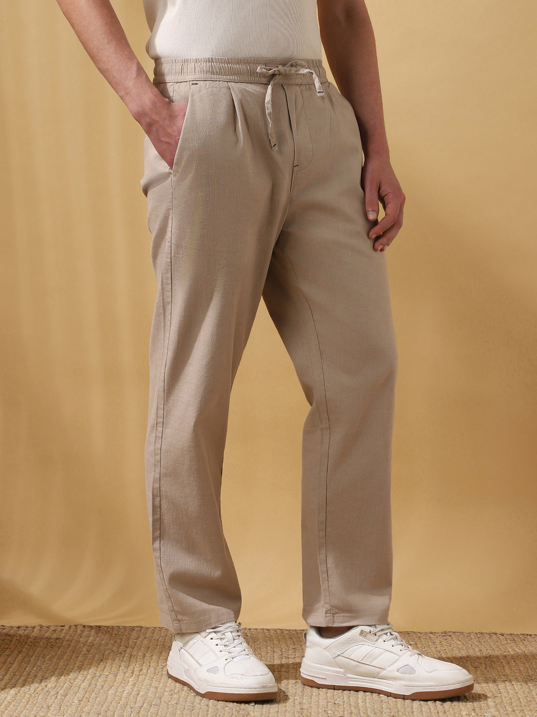 Men's Solid Straight Fit Regular Trousers