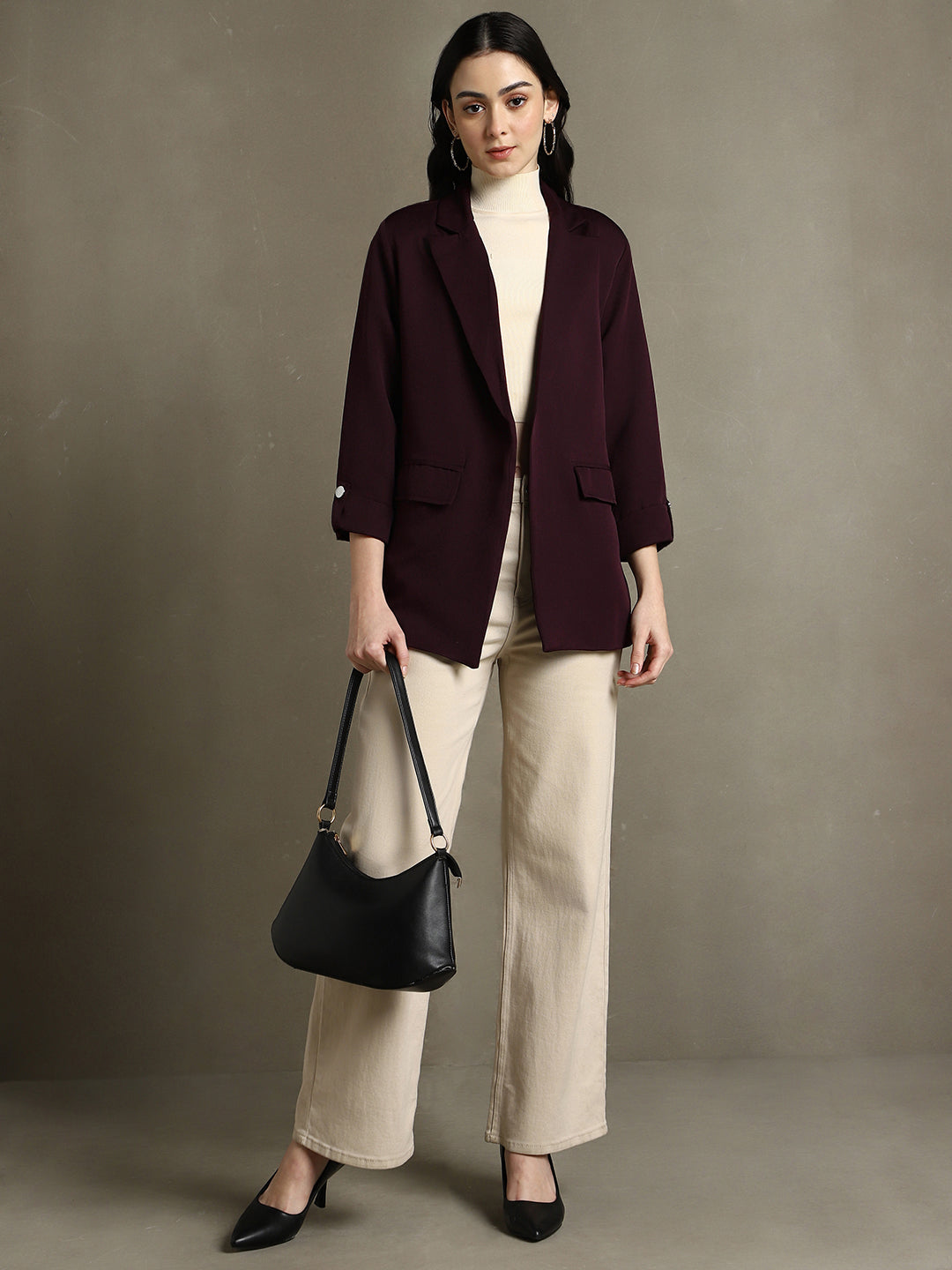 DL Woman Wine Solid Lapel Collar Full Sleeves Regular Fit Blazer