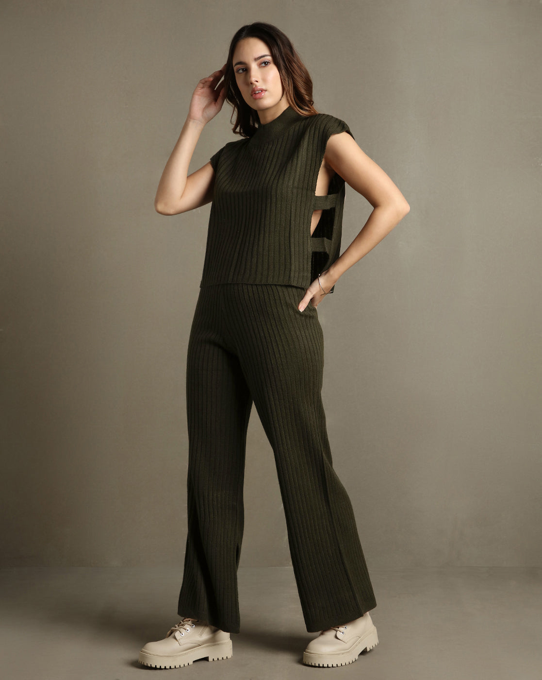 DL Woman Olive Textured Sleeveless Co-ord Set