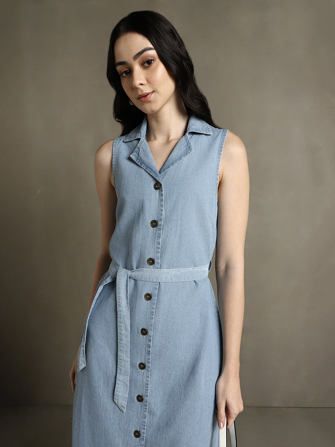 Light Blue Solid Notch Lapel Sleeveless Dress
