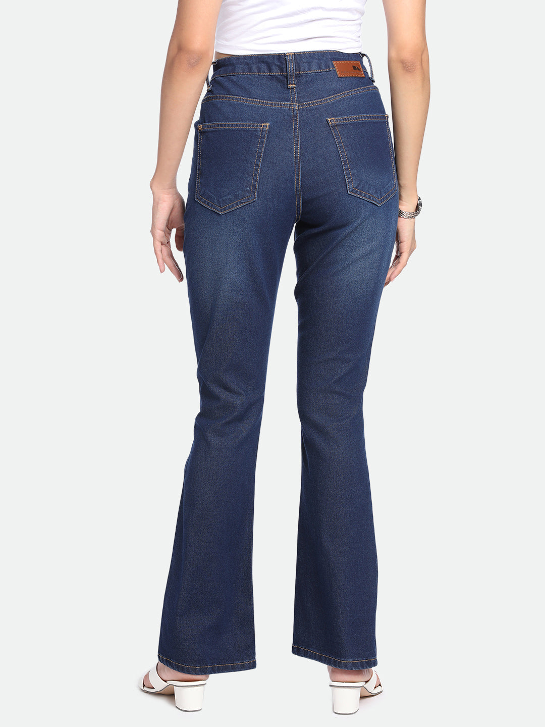 DL Woman Bootcut High-Rise Clean Look Light Fade Stretchable Jeans