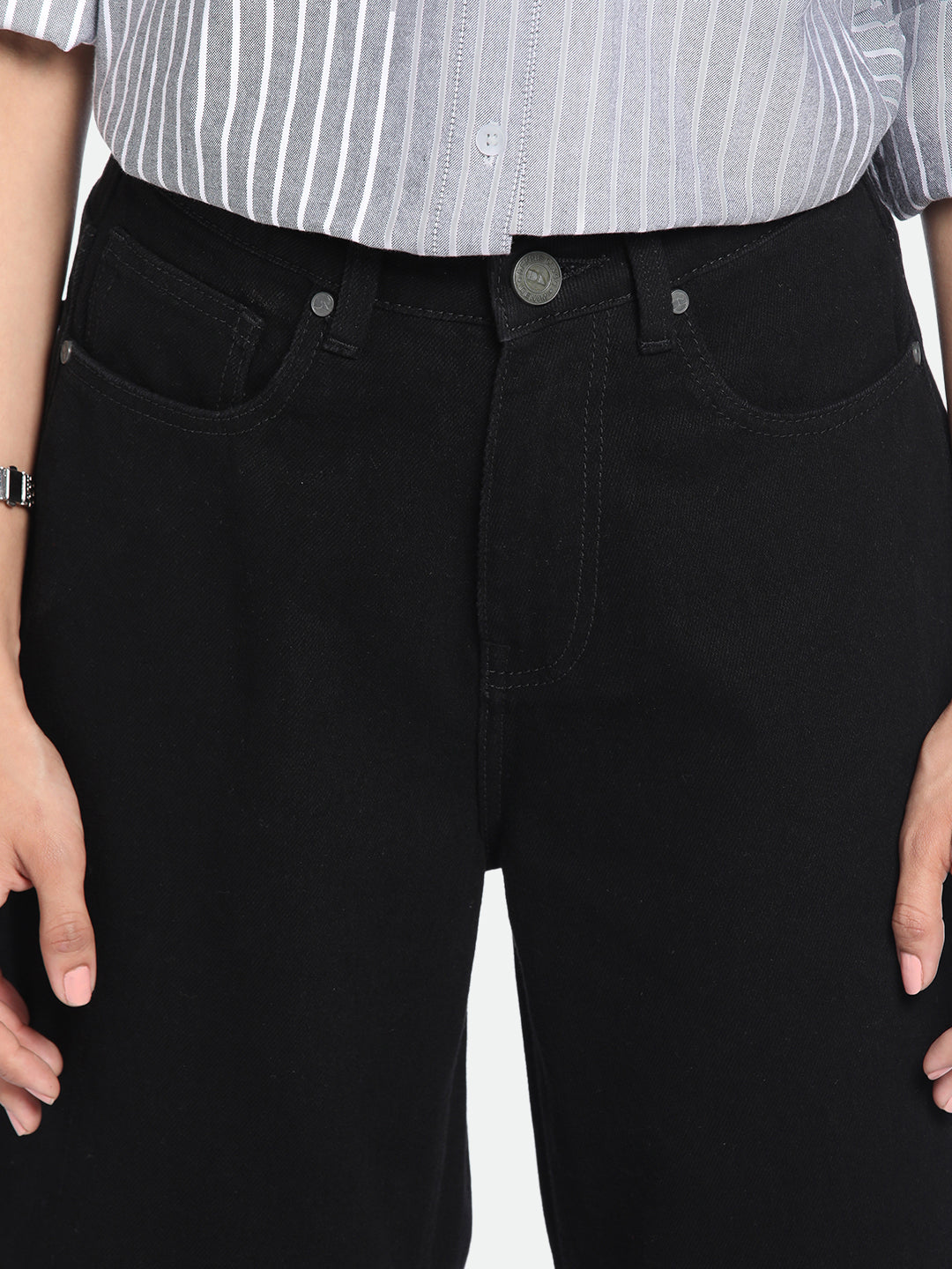 DL Woman Relaxed Fit High-Rise Clean Look Pure Cotton Jeans
