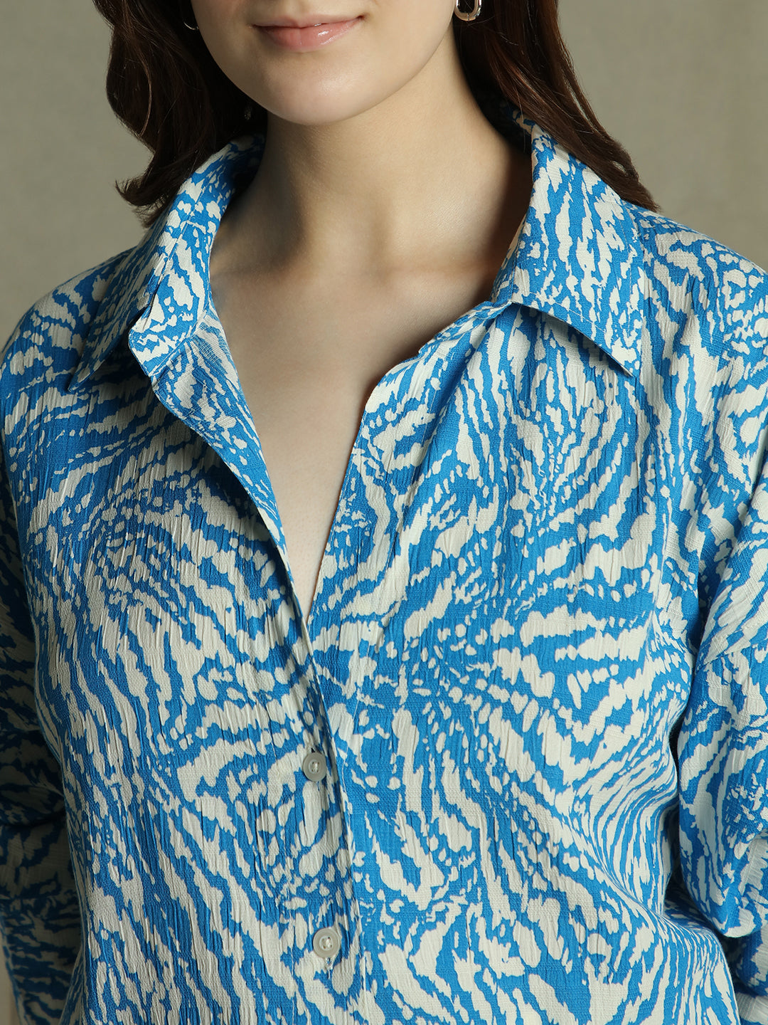 Women Blue Floral Print Collared Cotton Shirt