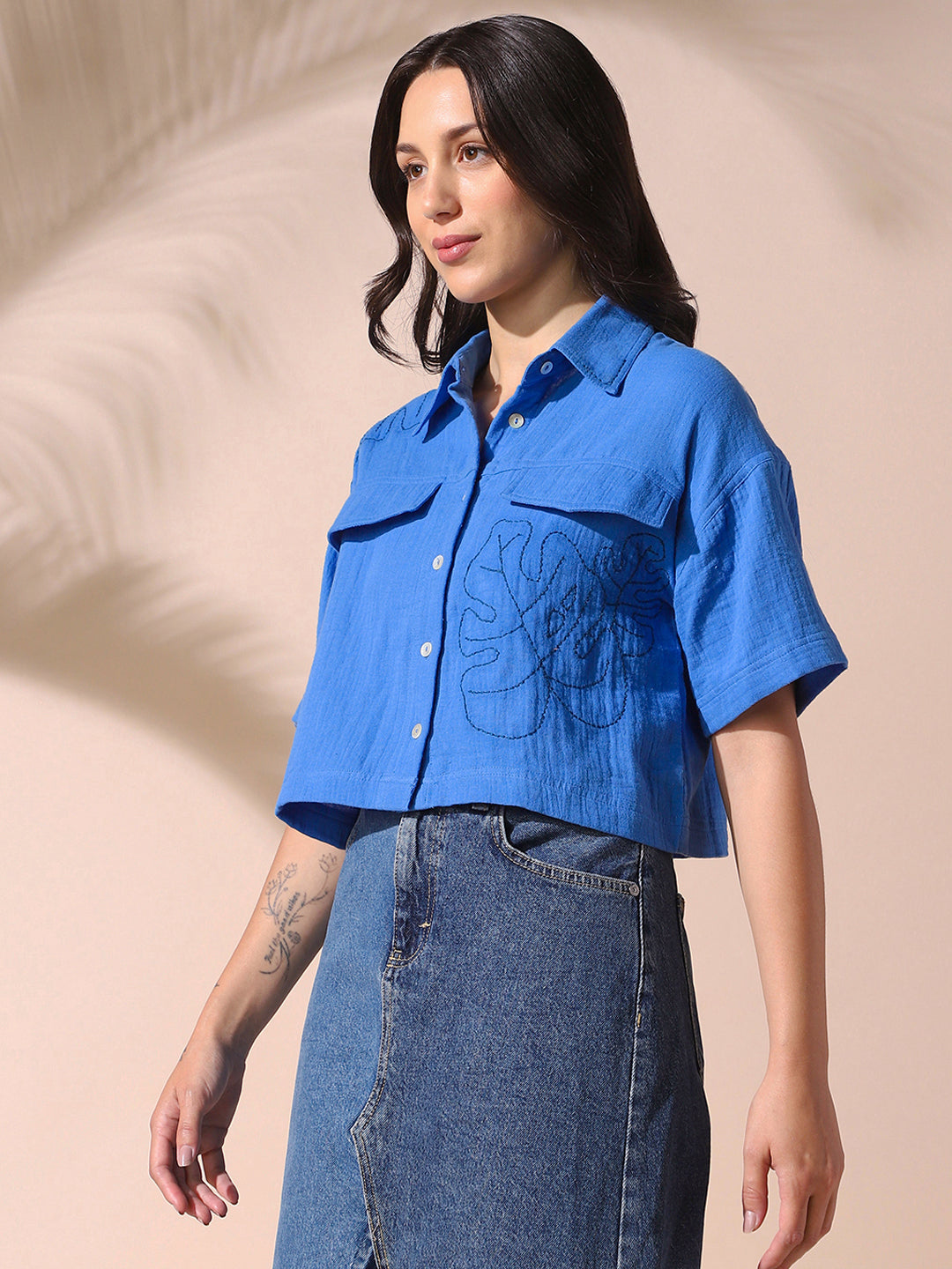 DL Woman Blue Embroidered Half Sleeves Spread Collar Textured Boxy Shirt