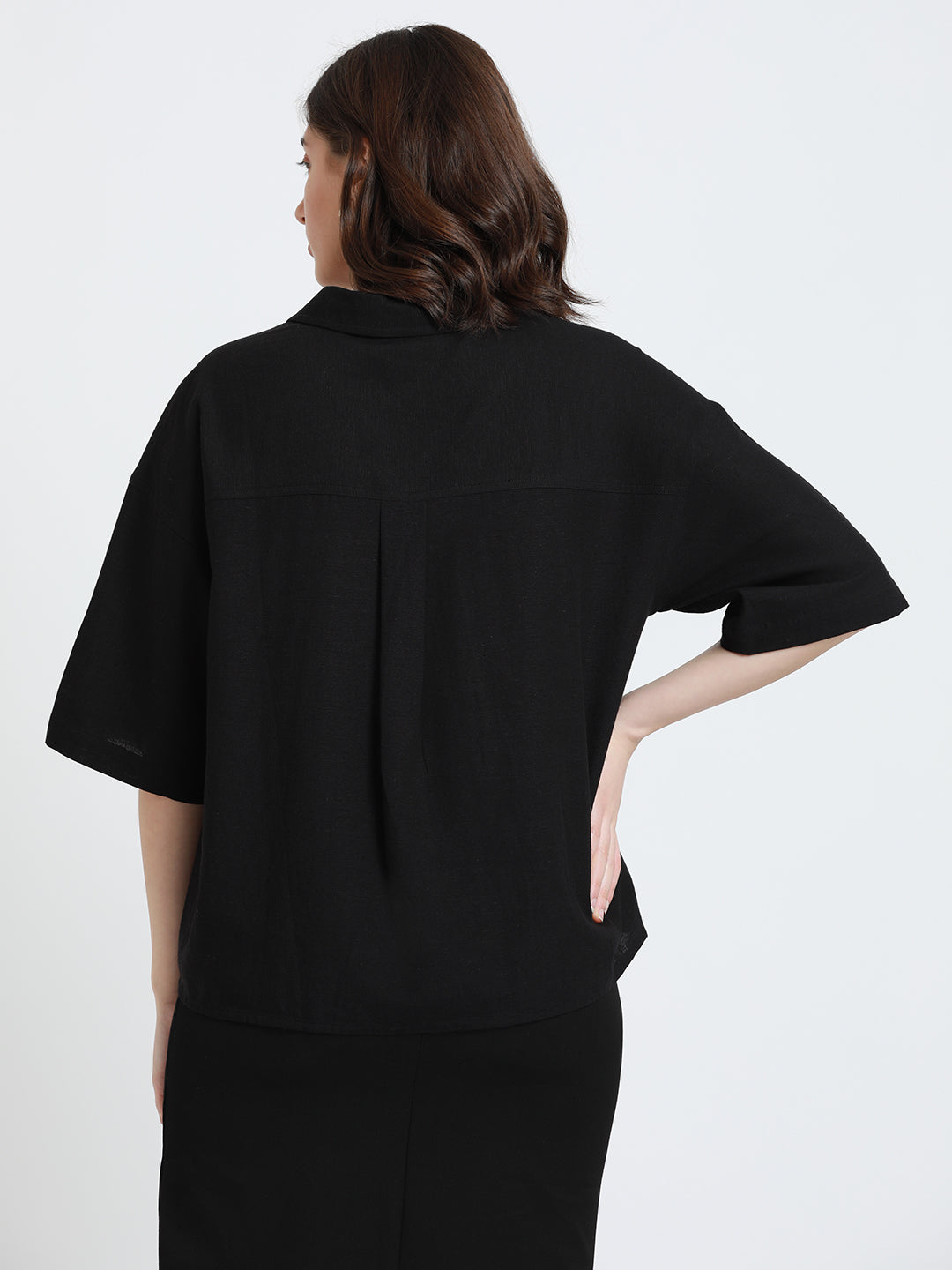 DL Woman Black Drop-Shoulder Sleeves Relaxed Fit Cotton Casual Shirt