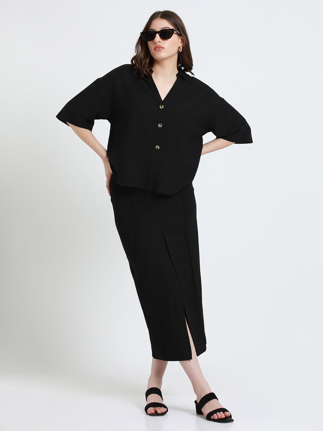 DL Woman Shirt Collar Relaxed Fit Solid Black Shirt