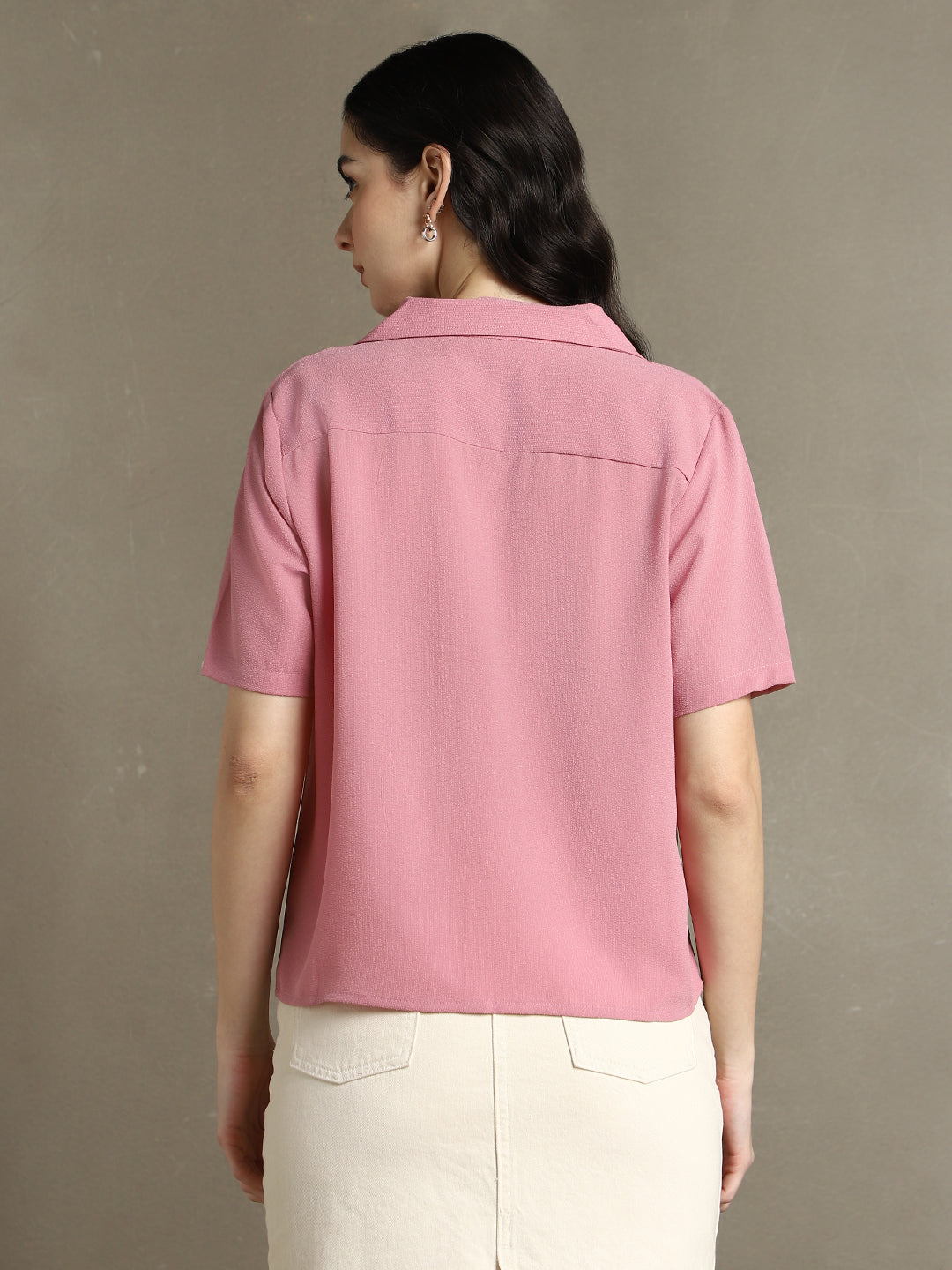 DL Woman Pink Solid Lapel Collar Half Sleeves Shirt