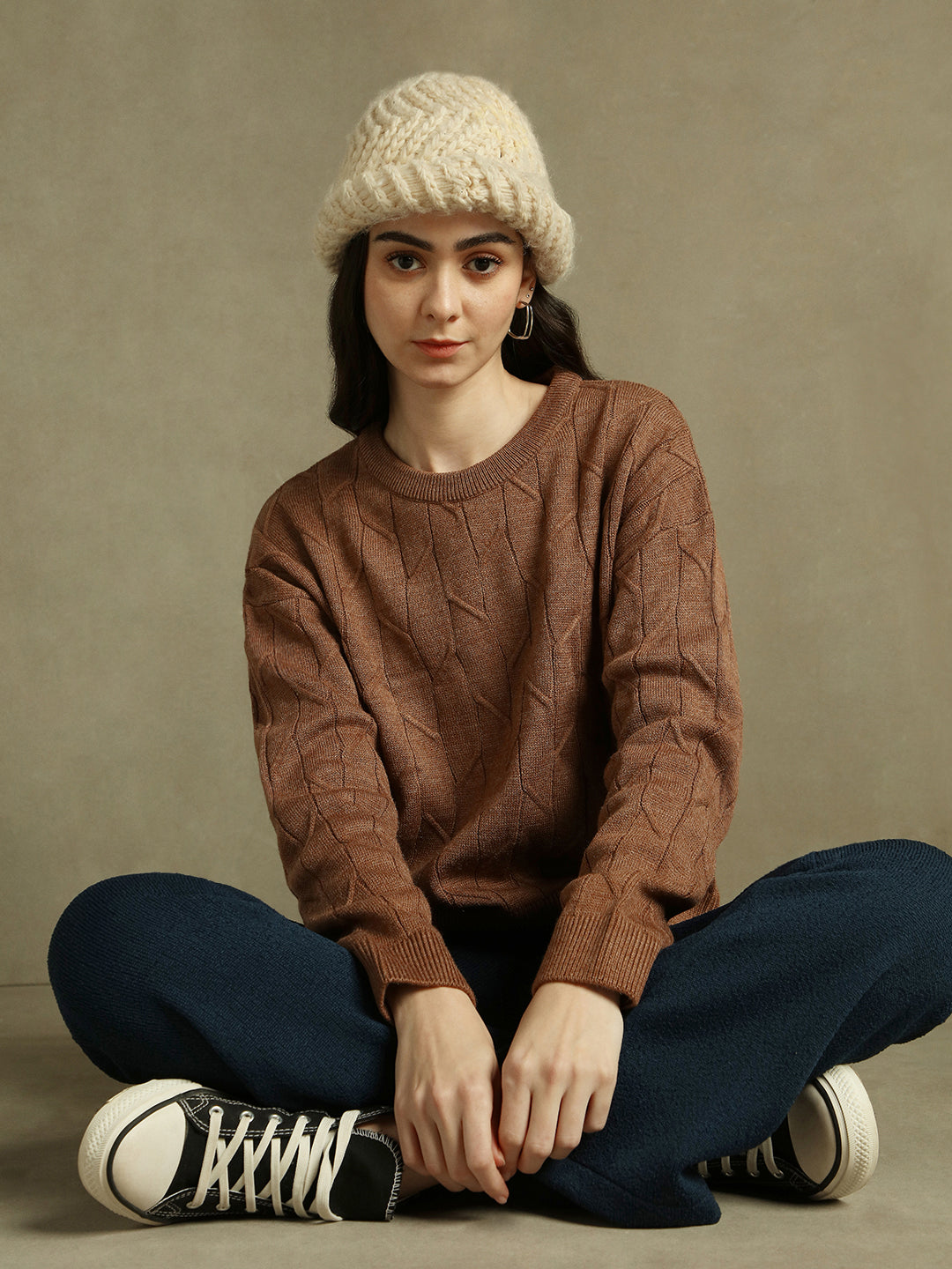 Round Neck Solid Khaki Full Sleeves Pullover Sweater
