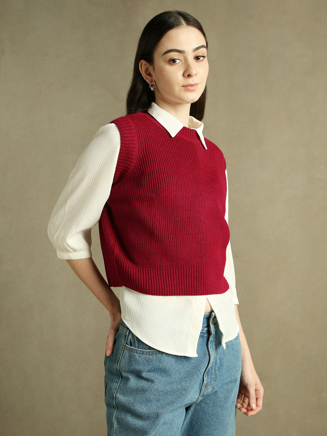 Magenta Solid Round Neck Sweater Vest