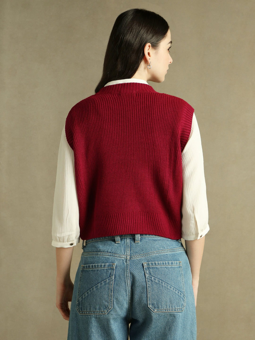Magenta Solid Round Neck Sweater Vest