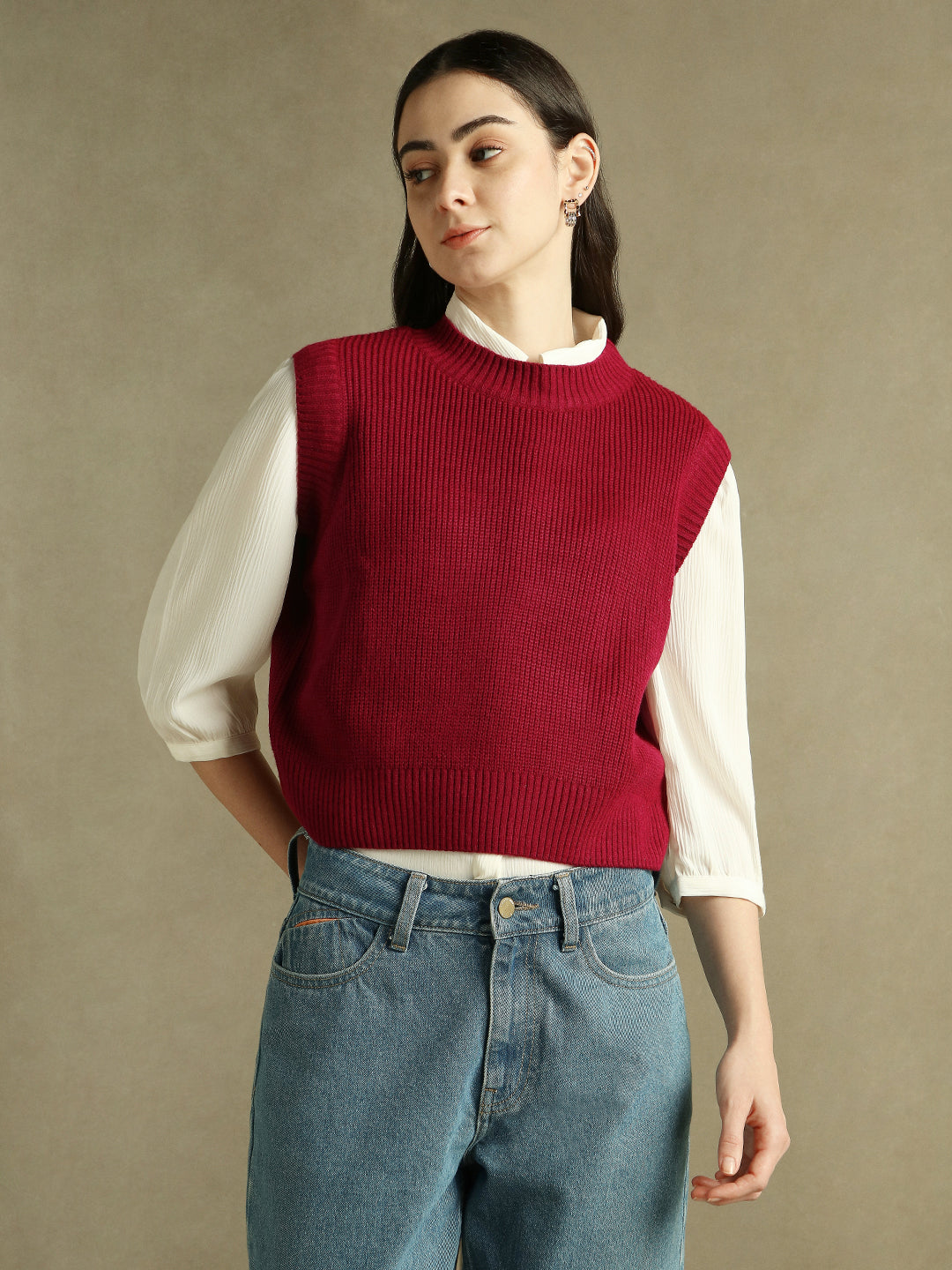 Magenta Solid Round Neck Sweater Vest