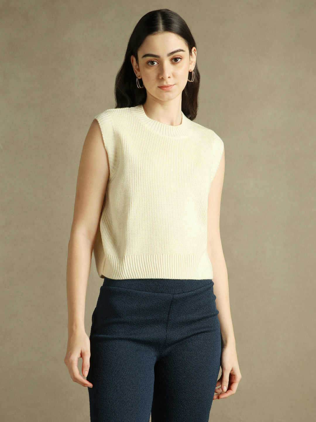 Off White Solid Round Neck Sweater Vest