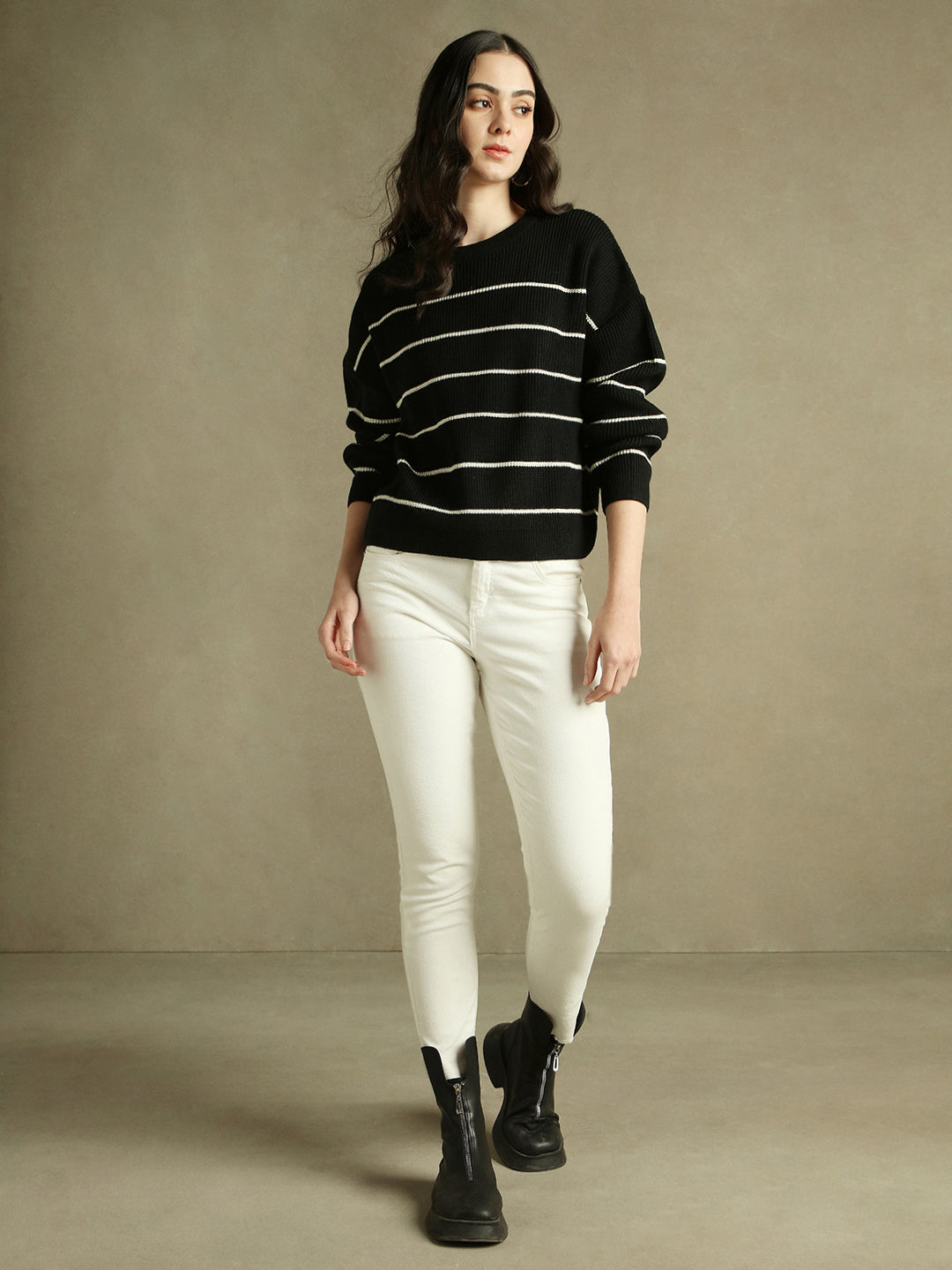 Round Neck Striped Pullover Sweater