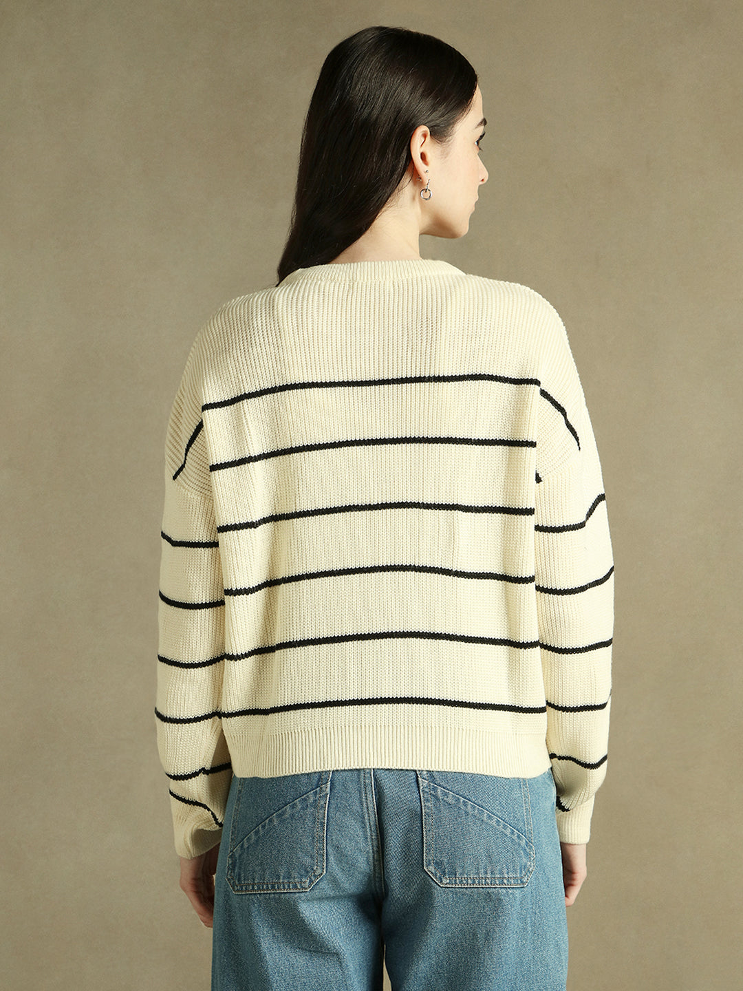 Round Neck Striped Pullover Sweater