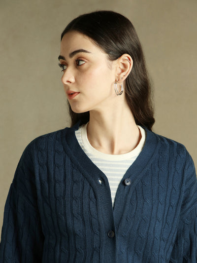 DL Woman V- Neck Solid Cardigan Sweater