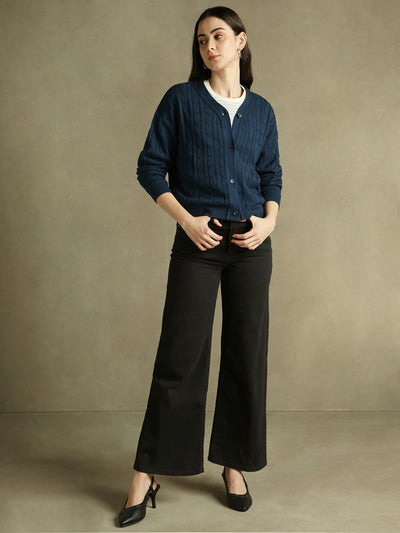 DL Woman V- Neck Solid Cardigan Sweater