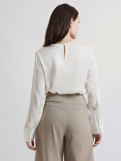 DL Woman Stylised V-neck Regular Fit Solid White Top