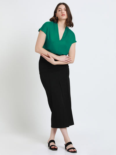 DL Woman Green V-Neck Extended Sleeves Casual Top
