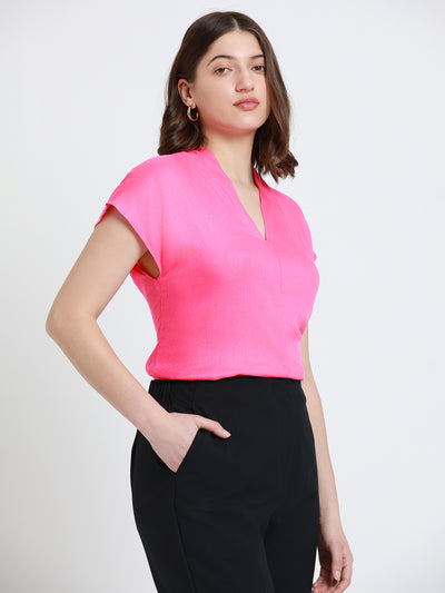 DL Woman Pink V-Neck Short Sleeves Crepe Top