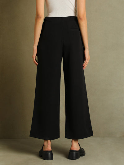 DL Woman Black Solid Women Trousers