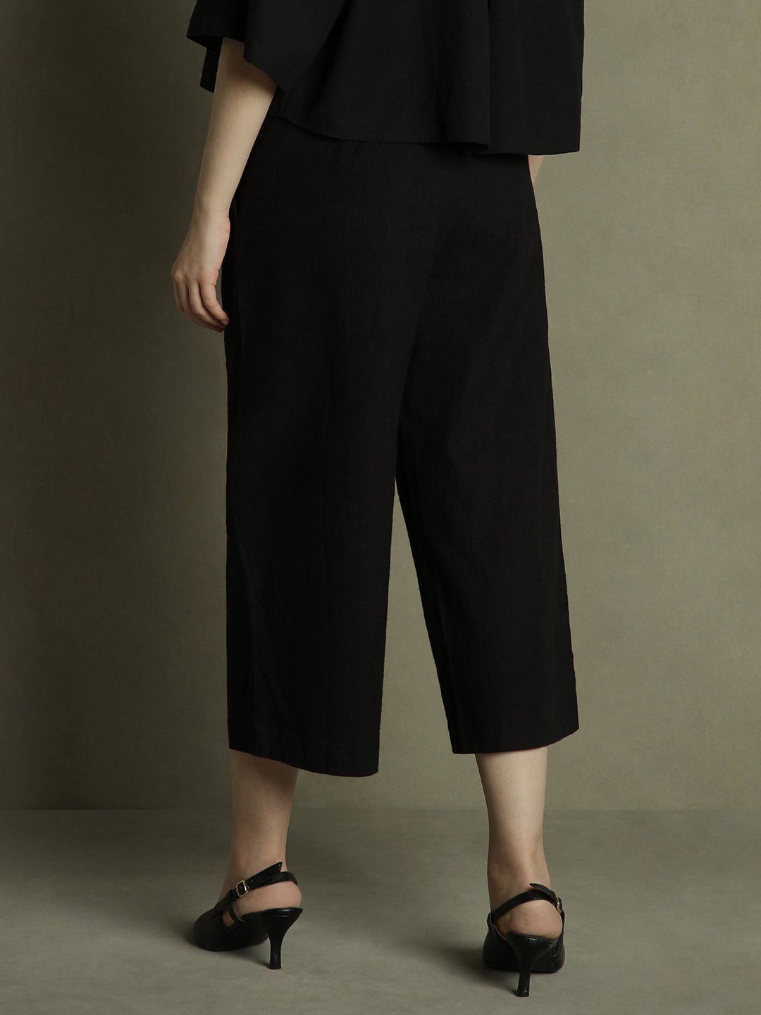 DL Woman Black Culottes Trousers