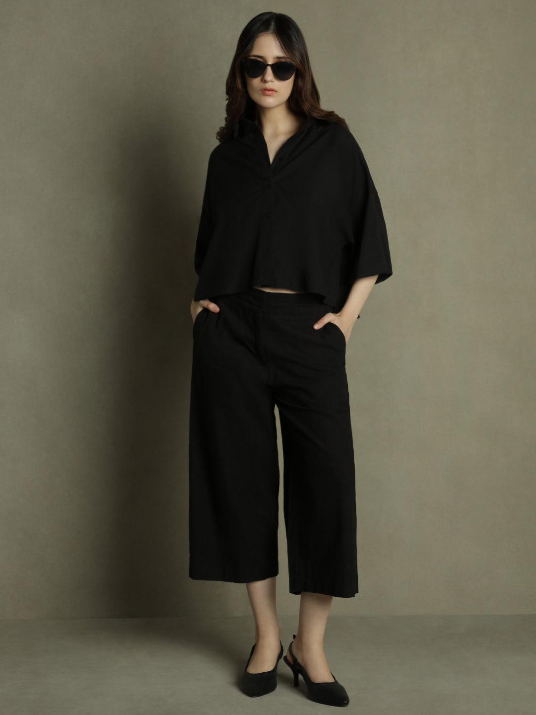 DL Woman Black Culottes Trousers