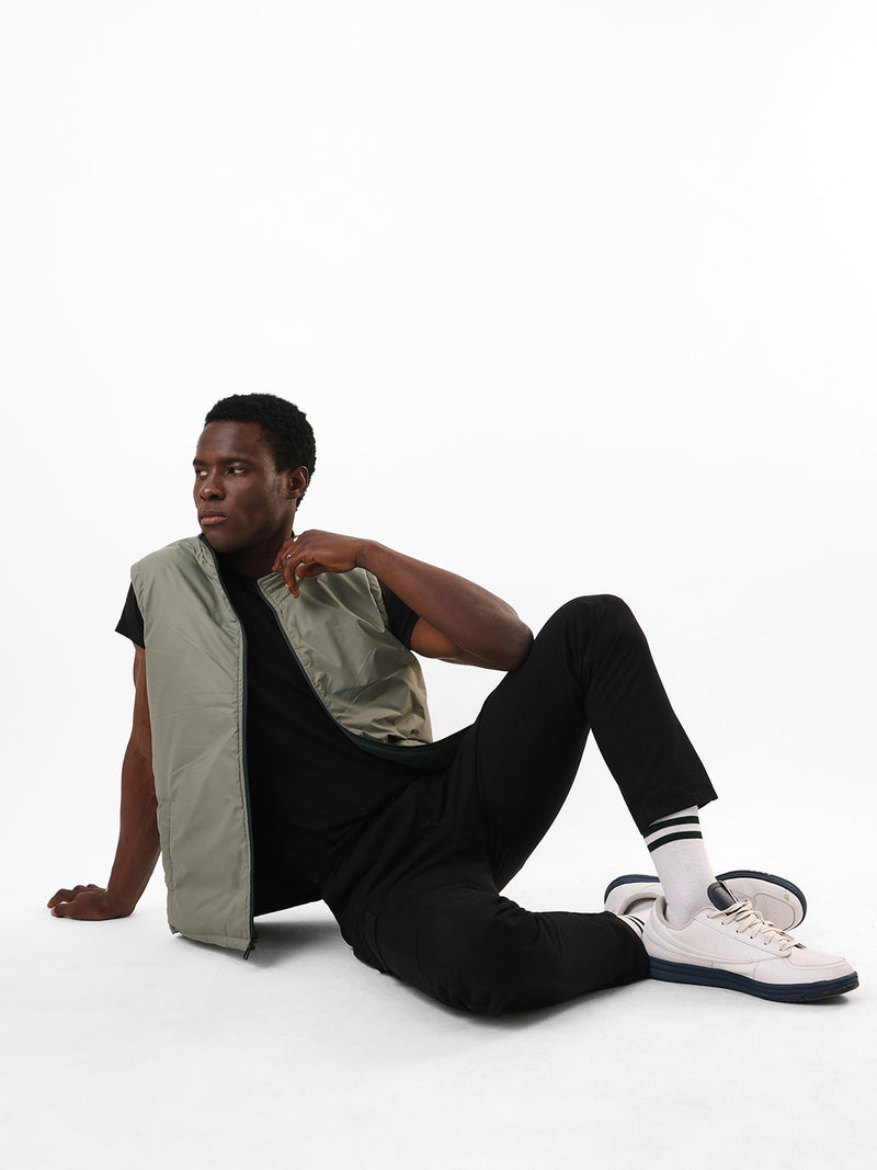 Men's Solid Mock Neck Sleeveless Reversible Gilet Jacket