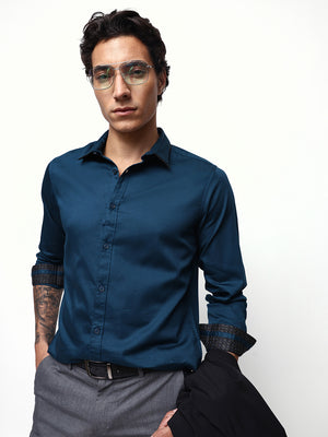 Men's Solid Spread Collar Full Sleeves Regular Fit Casual Shirt