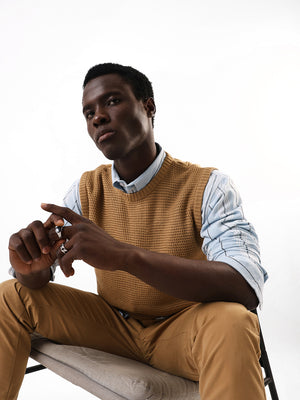 Men's Solid Regular Relaxed Fit Round Neck Sleevless Sweater