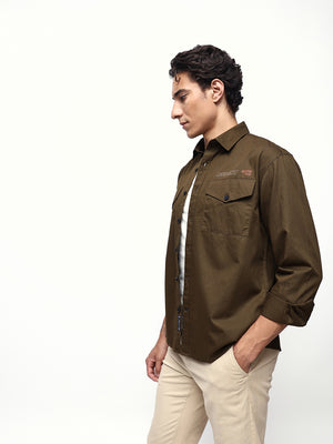 Men's Solid Spread Collar Full Sleeves Relaxed Fit Casual Shirt