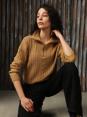Women Pullover with Zip Detail Cabel Knit