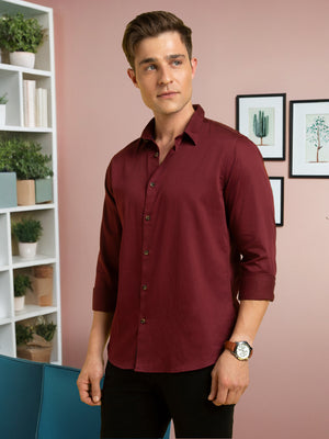 Men's Wine Solid Spread Collar Full Sleeves Casual Shirt