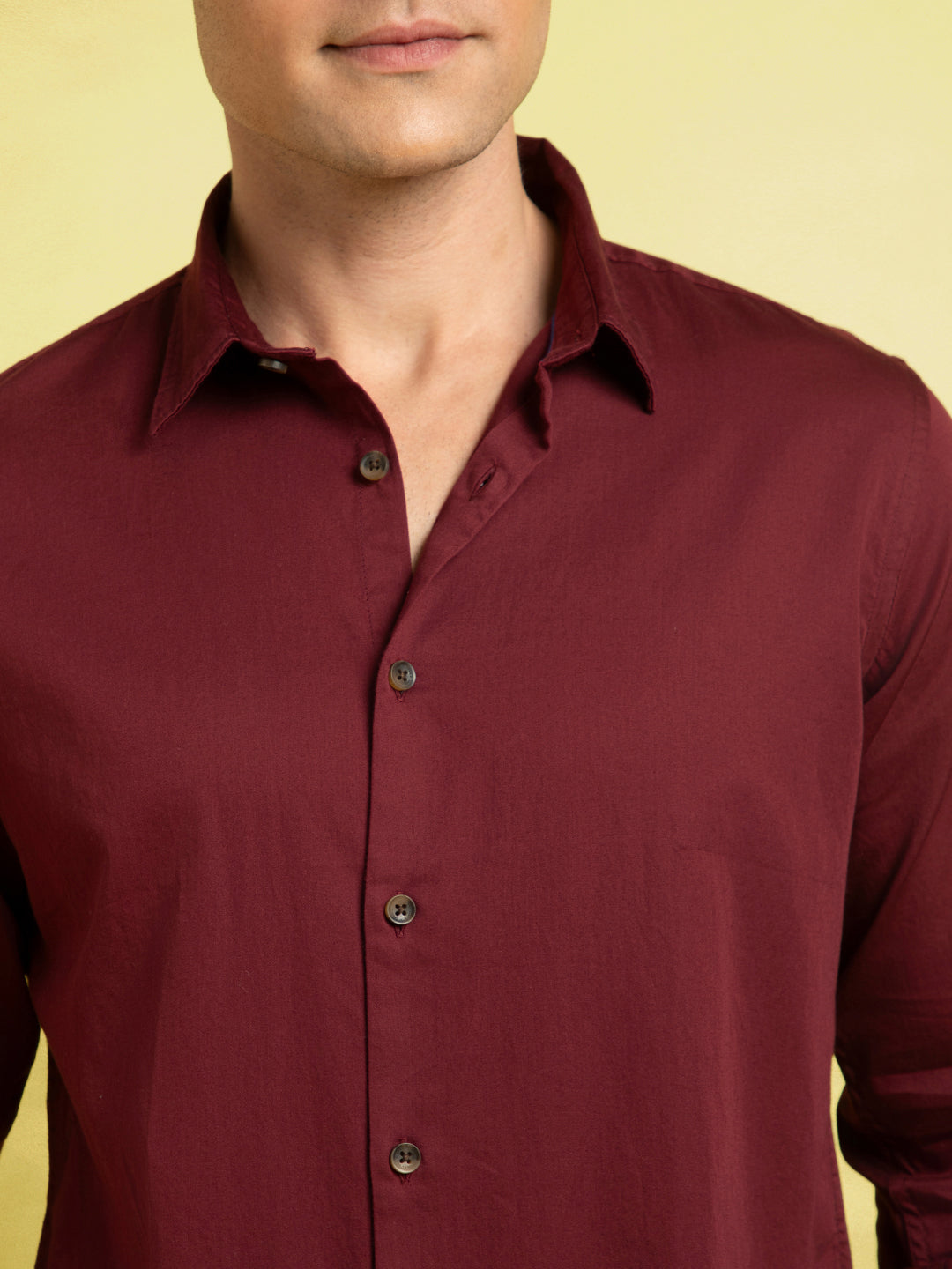 Men's Wine Solid Spread Collar Full Sleeves Casual Shirt