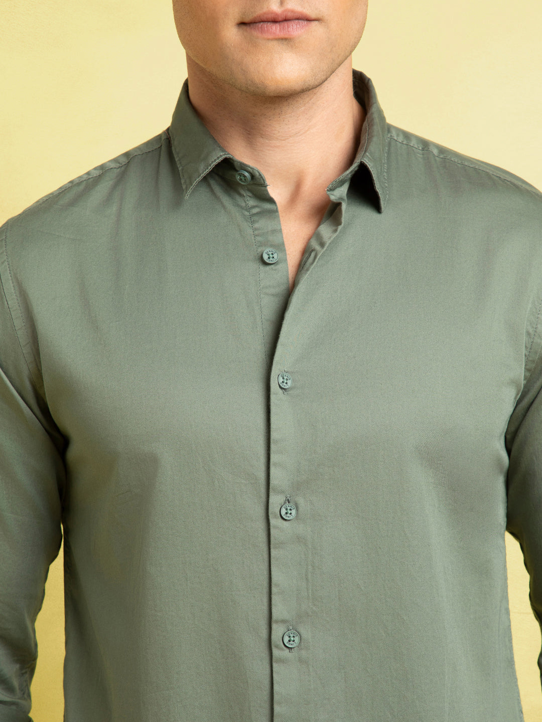 Men's Olive Solid Spread Collar Full Sleeves Casual Shirt