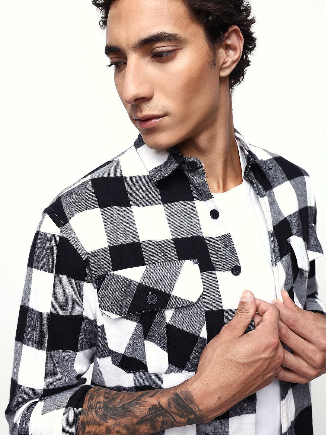 Men's White Flannel Checks Spread Collar Relaxed Fit Casual Shirt