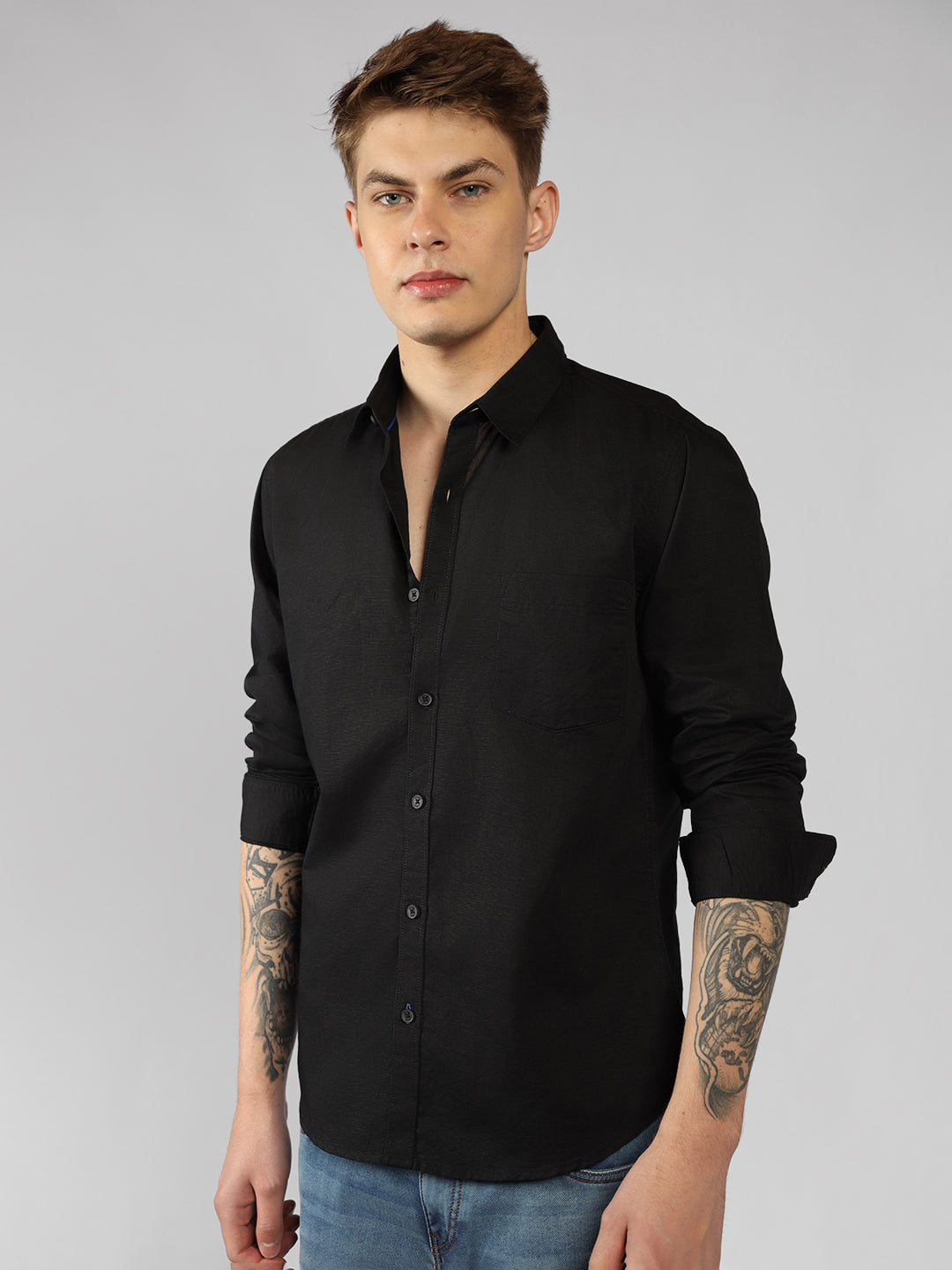 Men's Black Solid Spread Collar Full Sleeve Regular Fit Shirt
